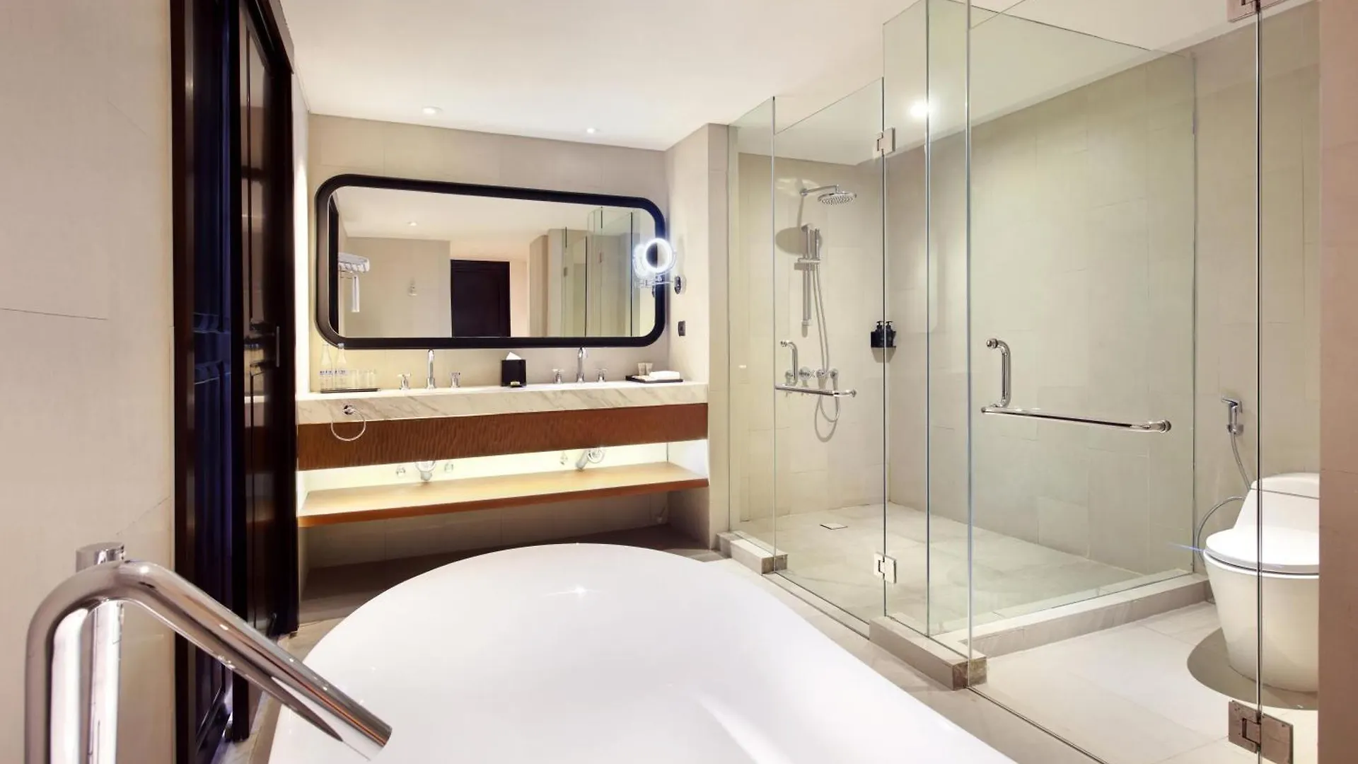 Grand Mercure Bali Seminyak