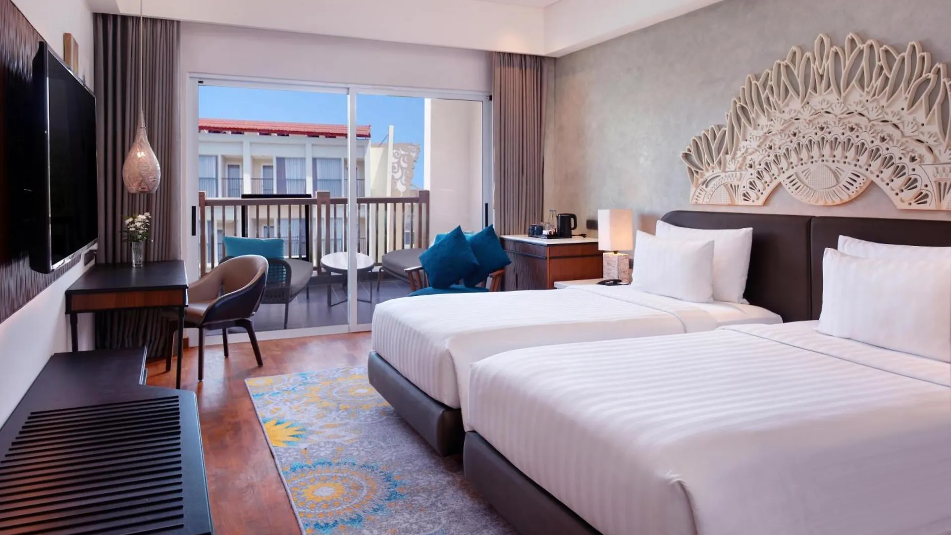 Grand Mercure Bali Seminyak Hotel